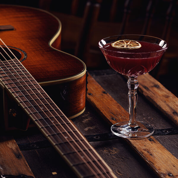 ATOMIC-GuitarCocktail-900x900